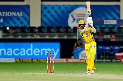 கடைசி 2 பந்துகளில் 2 சிக்ஸர்கள்: ஜடேஜா அதிரடியால் சென்னை வெற்றி