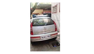 திருச்சியில் தொழிலதிபரின் மகன் காரில் கடத்தல்: காவல்துறையினர் மீட்டனர்