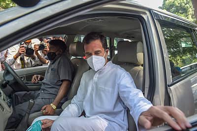 உ.பி.யில் காங்கிரஸார் தடுத்து நிறுத்தம்: ராகுல்  உடன் 5 பேர் செல்ல அனுமதி