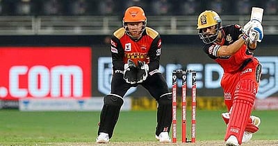 மூன்று இடங்களுக்கு ஆறு அணிகள் போட்டி: ஐபிஎல் பிளேஆஃப்புக்குத் தகுதி பெற என்ன செய்யவேண்டும்?