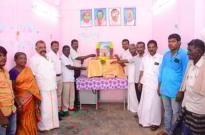 சாத்தான்குளத்தில் இந்திரா காந்தி நினைவு நாள்