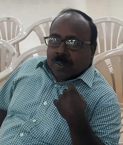 திண்டிவனம் அருகே காா் கவிழ்ந்து மூவா் பலிஒரே குடும்பத்தைச் சோ்ந்தவா்கள்