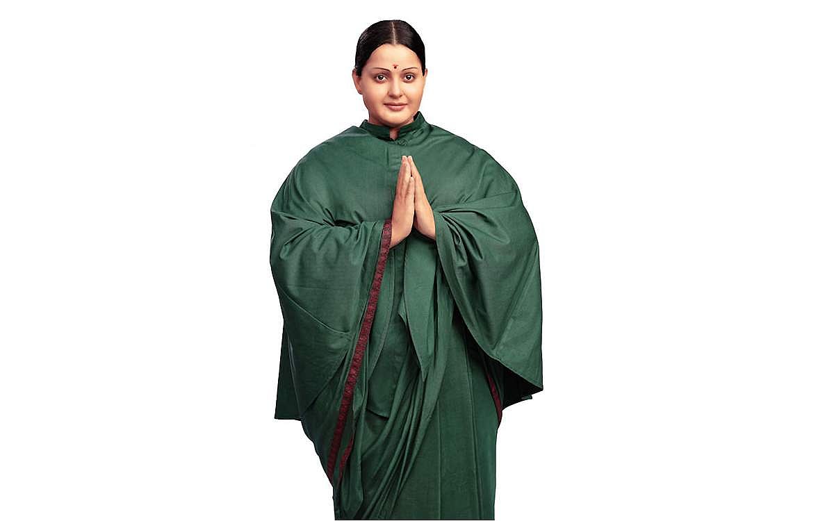 தமிழக முன்னாள் முதல்வர் ஜெயலலிதா சுயசரிதைத் திரைப்படத்தில் நாயகியாக கங்கனா ரணாவத் நடிக்கிறார்.