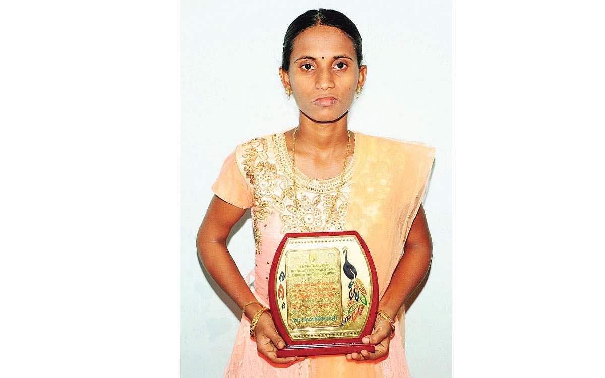 முயற்சியை திருவினையாக்கிய சிவரஞ்சனி