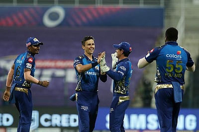 மிரட்டும் மும்பை வேகங்கள்: 136 ரன்களுக்கு சுருண்ட ராஜஸ்தான் படுதோல்வி