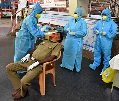 கரோனா: மகாராஷ்டிர காவலர்களின் எண்ணிக்கை 25 ஆயிரத்தை நெருங்குகிறது