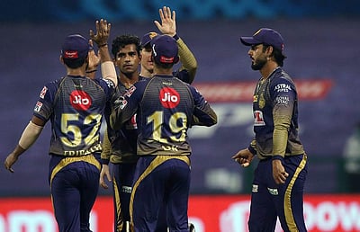 கொல்கத்தா அசத்தல் பந்துவீச்சு: 10 ரன்கள் வித்தியாசத்தில் சென்னை தோல்வி