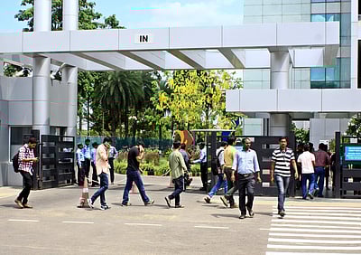 'இந்தியாவில் மூன்றில் ஒரு பகுதியினர் பணியின்போது அதிக எரிச்சலடைகின்றனர்'