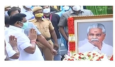 அமைச்சர் துரைக்கண்ணு மறைவு பேரிழப்பு: முதல்வர் 