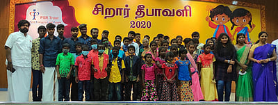 தீபாவளி கொண்டாட குழந்தைகளுக்கு உதவிகள்