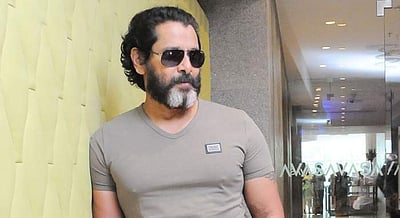 மகளுக்குப் பெண் குழந்தை: தாத்தா ஆனார் நடிகர் விக்ரம்