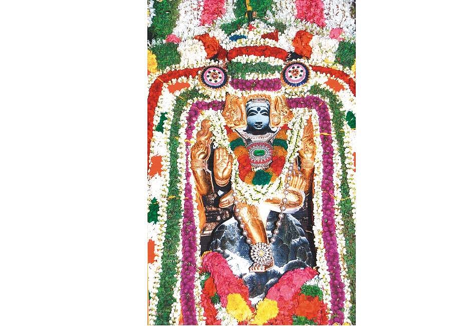 பன்னிரண்டு ராசிகளிலும் குரு பகவானின் சஞ்சாரம்