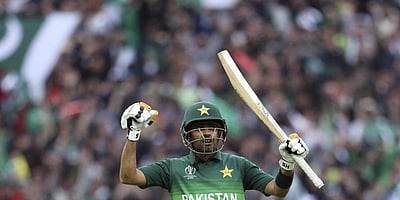 பாகிஸ்தான் டெஸ்ட் அணிக்குப் புதிய கேப்டன்