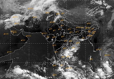 சென்னையில் 2 நாள்களுக்கு கனமழை நீடிக்கும்: வானிலை மையம்