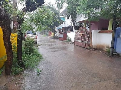 கடலூர் மாவட்டத்தில் இடியுடன் கூடிய பலத்த மழை