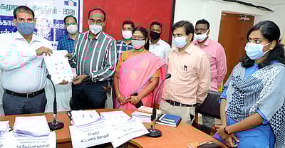 கிருஷ்ணகிரி மாவட்டத்தில் மொத்தம் 15,65,544 வாக்காளா்கள்