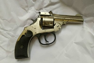 தில்லி: துப்பாக்கியுடன் பள்ளிக்கு வந்த 6ஆம் வகுப்பு மாணவன்