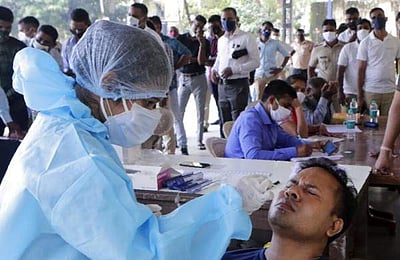 தில்லி கரோனா பரவல் எதிரொலி: உ.பி. எல்லையில் பரிசோதனை அதிகரிப்பு