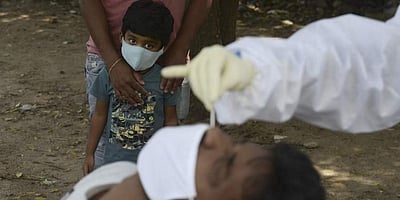 அமெரிக்காவில் 2,50,000-ஐ தாண்டியது கரோனா பலி