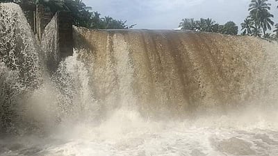 போடி, தேவாரம் பகுதியில் கனமழை: கொட்டகுடி ஆறு, ஓடைகளில் வெள்ளப்பெருக்கு