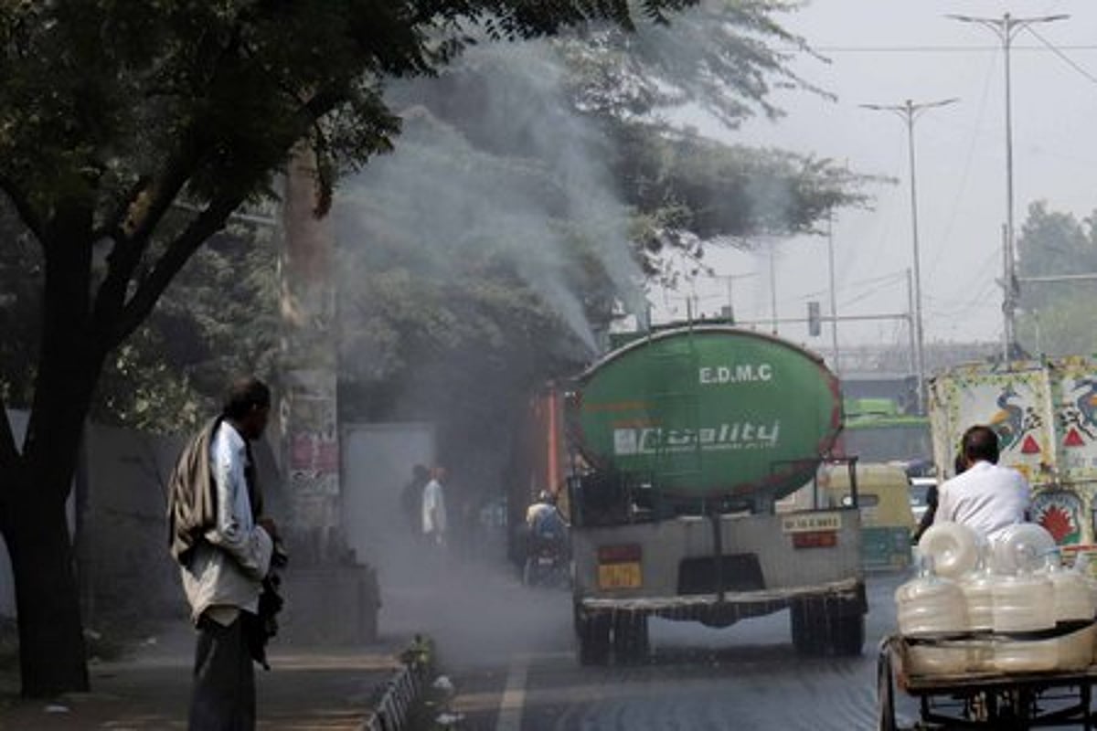 தில்லியில் வெப்பநிலை 11.4 டிகிரி: இந்தப் பருவத்தில் குறைந்த அளவாகப் பதிவு!