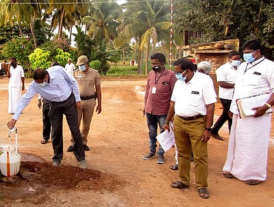 வளா்ச்சித் திட்டப் பணிகள்: ஆட்சியா் ஆய்வு