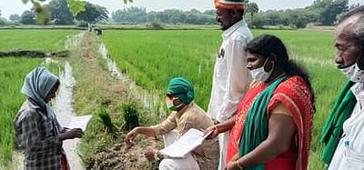 வேளாண் சட்டங்கள் வாபஸ் கோரி கையெழுத்து இயக்கம்