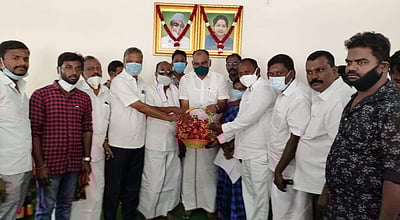 தொண்டர்களை மதிக்கும் கட்சி அதிமுக மட்டுமே: ஓமலூர் எம்.எல்.ஏ. வெற்றிவேல்