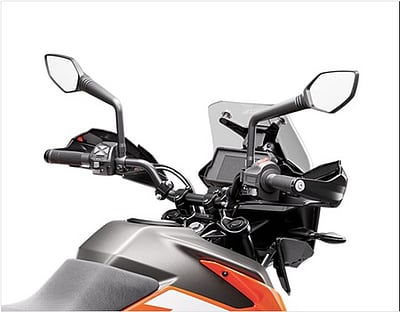 இரு சக்கர வாகன விற்பனை: முன்னிலையைத் தொடரும் ஹீரோ