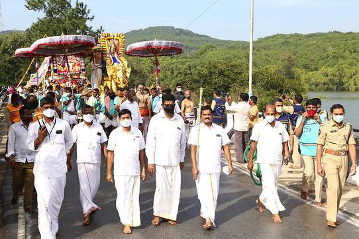 திருமலையில் காா்த்திகை மாத வனபோஜனம்