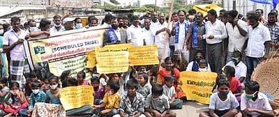 சாதிச் சான்றிதழ் வழங்கக் கோரி உண்ணாவிரதம்