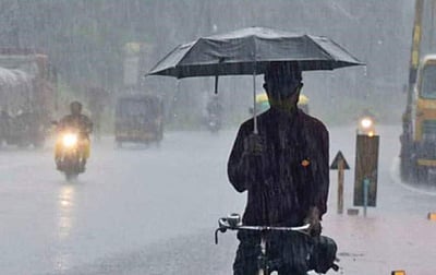 இணைய வெளியினிலே...