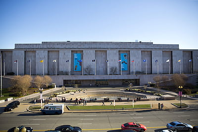 கரோனா: அமெரிக்காவில் மீண்டும் அருங்காட்சியகங்கள், விலங்கியல் பூங்காக்கள் மூடல்