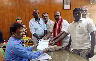 சங்கரன்கோவில் நகராட்சி ஆணையரிடம் மதிமுக மனு