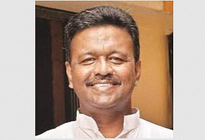 கரோனா தடுப்பூசி சோதனை: தன்னார்வலராக முன்வந்த மேற்குவங்க அமைச்சர்