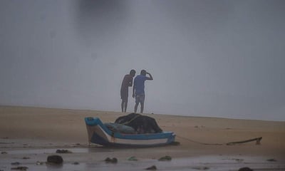 தமிழகத்துக்கு ஆரஞ்சு எச்சரிக்கை; ஆந்திரத்துக்கு சிவப்பு எச்சரிக்கை