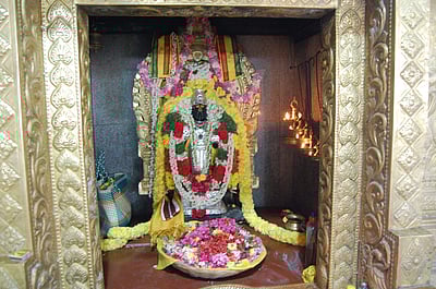 பதவி, ஊதிய உயர்வு பெற குரு பரிகாரத் தலம் திட்டை கோயில்