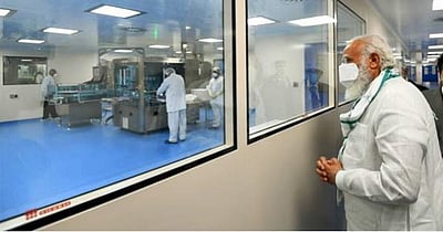 கரோனா தடுப்பு மருந்து தயாரிப்பு: 3 மையங்களில் ஆய்வு செய்த பிரதமர்