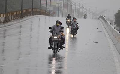 டிச. 16,17-ல் சென்னை, புறநகரில் மழை! வடகிழக்குப் பருவமழை முடிவடைகிறதா?