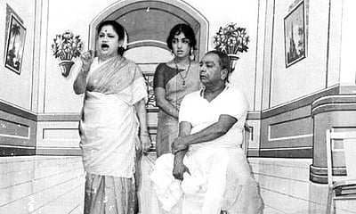 ரோஜா மலரே! - 66: முக பாவத்தில் மன்னர் டி.எஸ்.பாலையா - குமாரி சச்சு