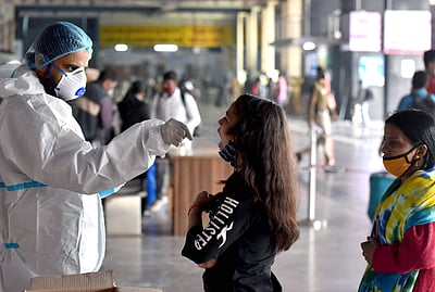 சென்னை, கோவை தவிர்த்து பிற மாவட்டங்களில் 913 பேருக்கு கரோனா