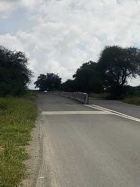 அருப்புக்கோட்டையிலிருந்து விருதுநகா் செல்லும் சாலையில் தொடரும் விபத்துகள்