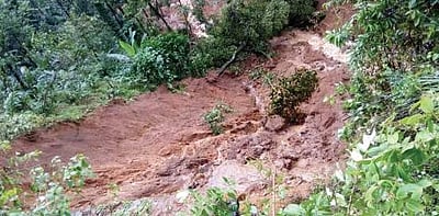 இத்தாலியின் சர்தீனியா தீவில் வெள்ளம்: 3 பேர் பலி, ஒருவர் மாயம்