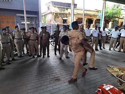 காா்த்திகை திருநாள்: ஸ்ரீவிலி., ஆண்டாள் கோயிலில் சிறப்பு வழிபாடு