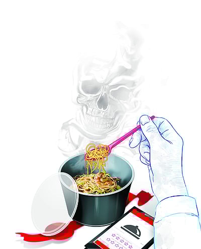 விஷம் கலந்த சப்பாத்தி சாப்பிட்ட நீதிபதி, மகன் மரணம்; மந்திரவாதி உள்பட 6 பேர் கைது