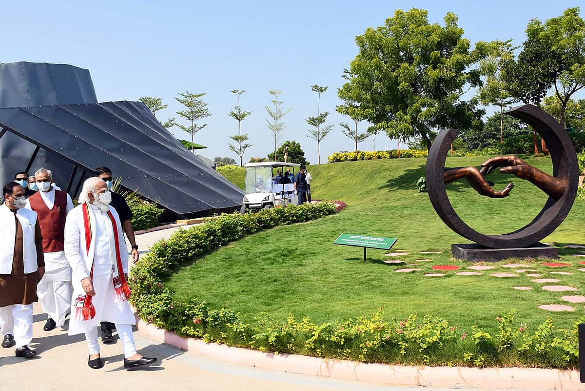 வியன்னாவில் தீவிரவாதத் தாக்குதல்: பிரதமர் மோடி கண்டனம்