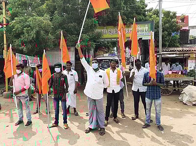 மனு தா்மம் குறித்த பேச்சு: திருமாவளவன் மீது நடவடிக்கை கோரி ஆா்ப்பாட்டம்