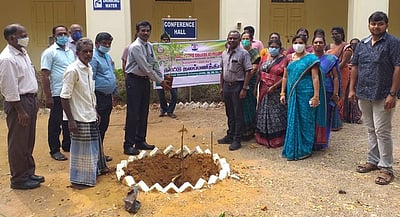 நாசரேத் கல்லூரியில் மரக்கன்று நடும் விழா