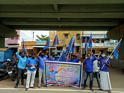 ஆதித்தமிழா் பேரவை கட்சி ஆா்ப்பாட்டம்