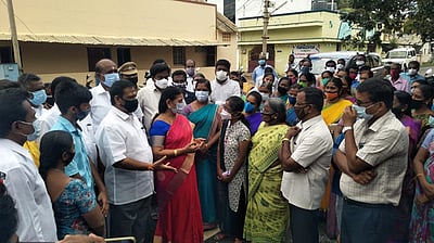 மருத்துவா்களின் தேவை அதிகரிக்கும்: அமைச்சா் வெ.சரோஜா